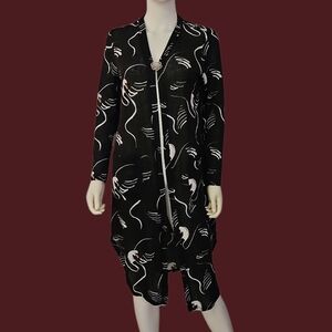 G by Giuliana Black and White Swan Pattern Lightweight Long Cover-up